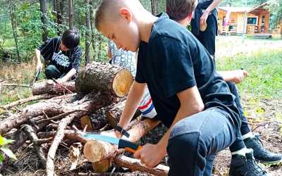 Piecki - obóz Akademia Survivalu Mazurskie Chaty, 10 dni 10-14 lat